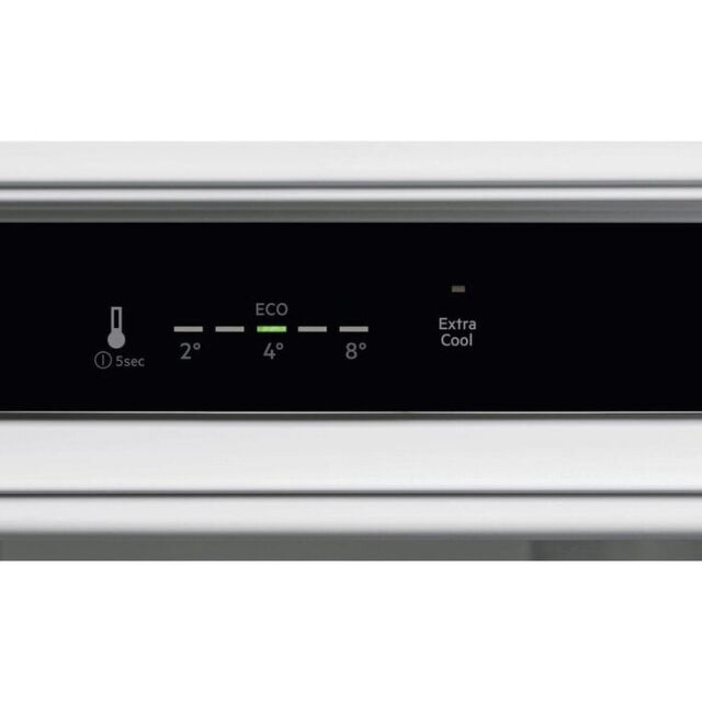 AEG NSK6D181EC 
In Column, 6000, Cabinet Larder, Fridge E energy, DynamicAir, ExtraZone, Fixed Hinge