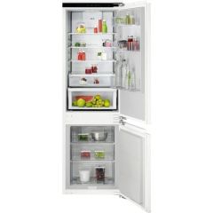 AEG TC6MS18FDF 
Integrated Frost Free Fridge Freezer. TwinTech, 70:30 Split, D Energy, 6000, Interna